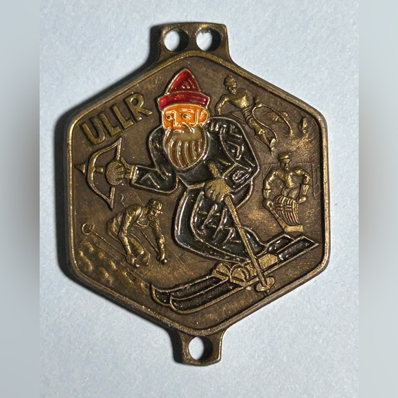 Vintage ULLR Ski Medal ,Winter ,Skiing,  Snow Protector - Picture 1 of 2